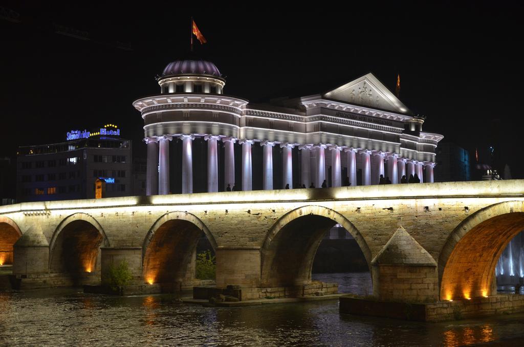 Skopje City Square View Екстер'єр фото